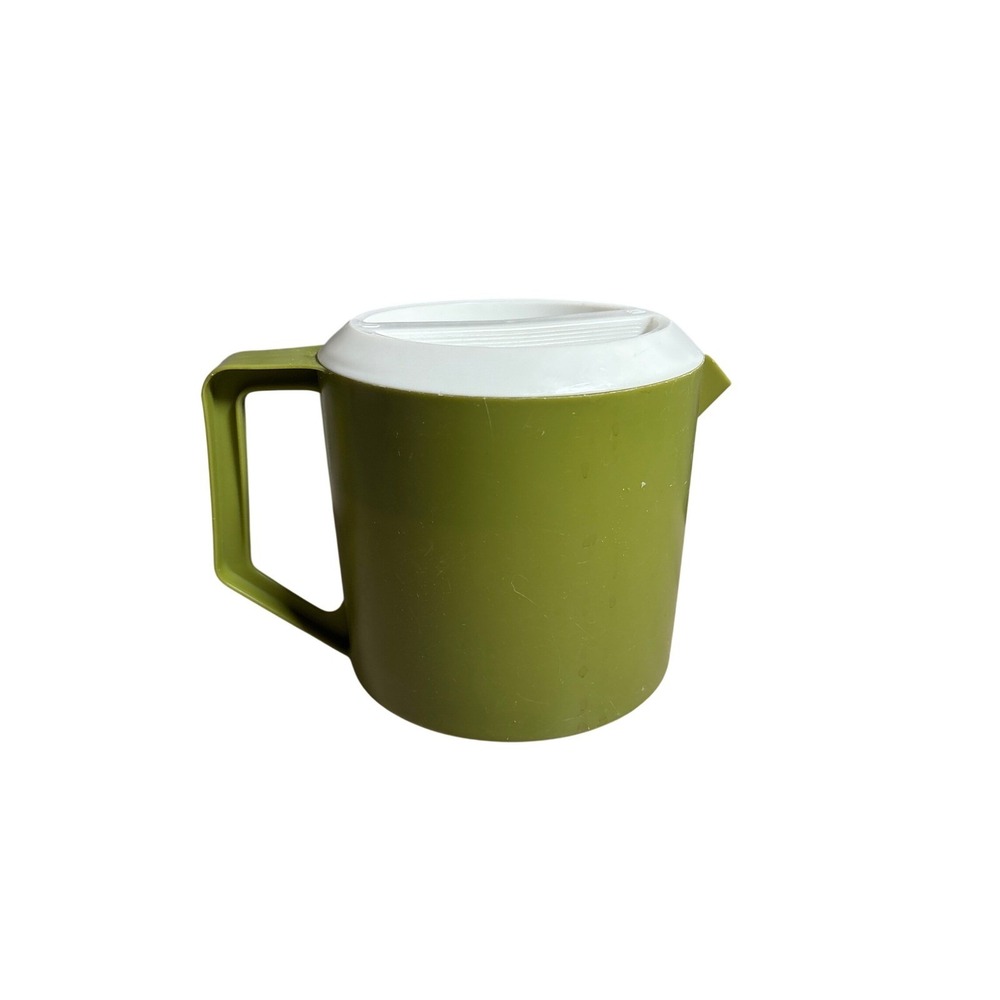 Vintage Rubbermaid Avocado Green Pitcher 1.5 Quart 1420ml 2745 with Strainer Lid